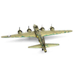 B-17 FLYING FORTRESS