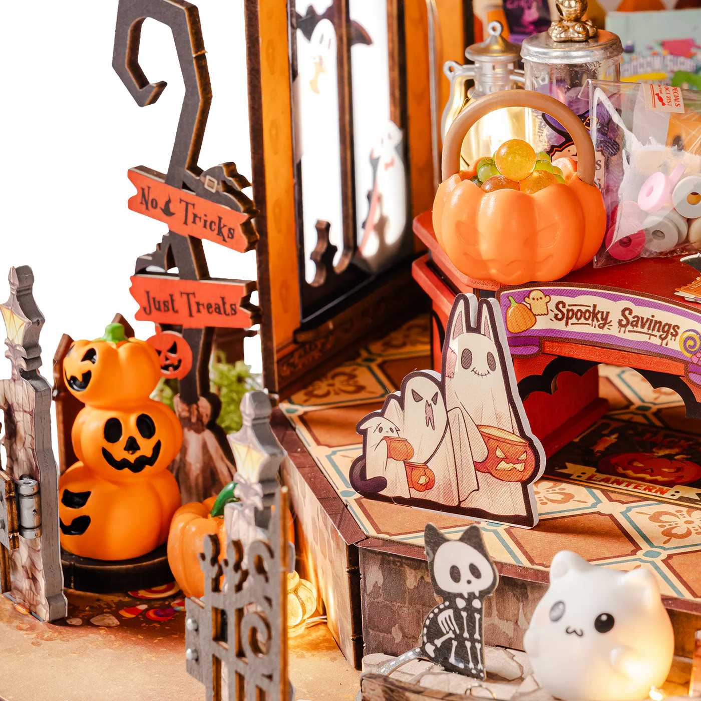 Rolife DIY Miniature House - Haunted Candy House