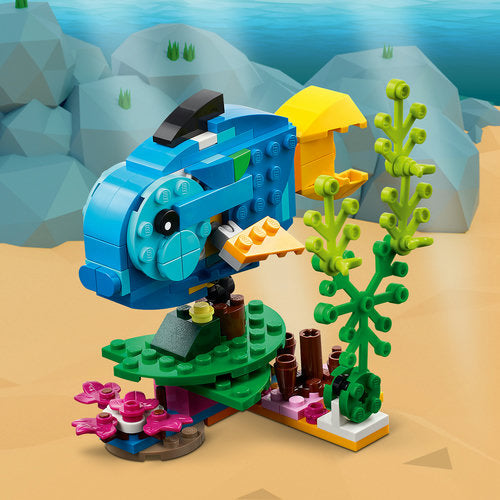 31136 Exotic Parrot